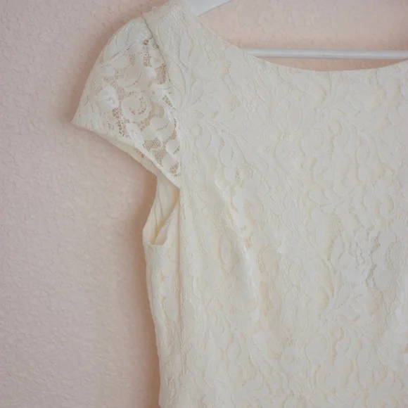 Vince Camuto Ivory Lace Midi Dress - Picture 4 of 12